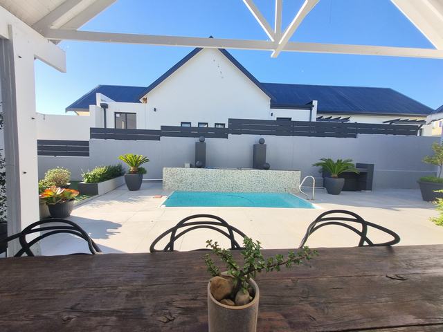 3 Bedroom Property for Sale in Mount Royal Golf Estate Western Cape